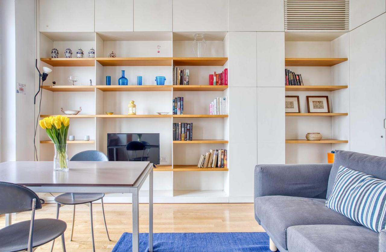 Joivy Vibrant Studio With Balcony Milano Dış mekan fotoğraf