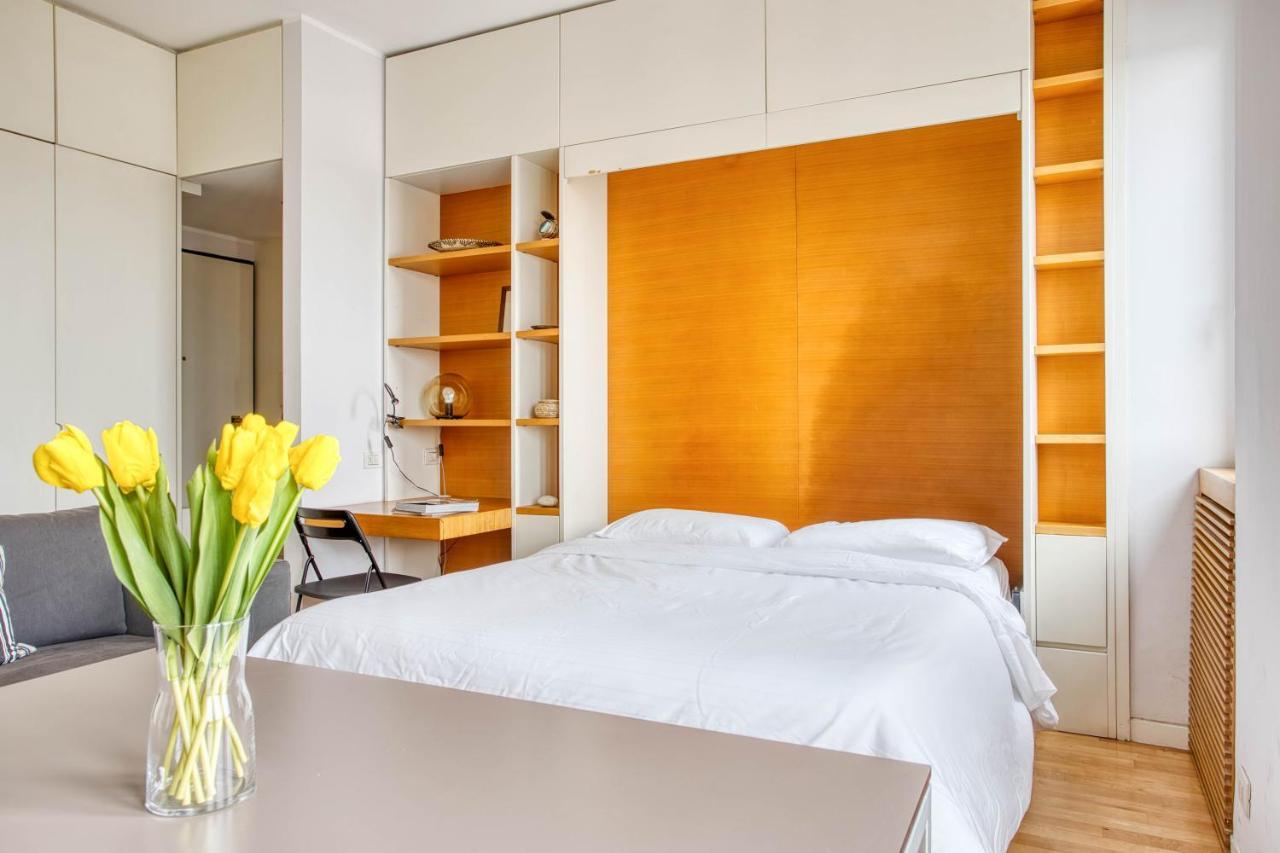 Joivy Vibrant Studio With Balcony Milano Dış mekan fotoğraf